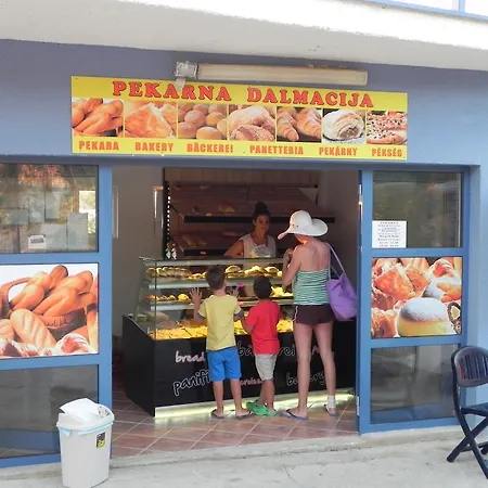 Adriasol Camping Novigrad Parque de vacaciones Novigrad (Dalmatia)